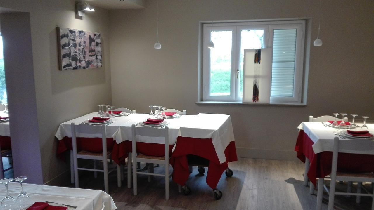 Hotel & Ristorante L'Angoletto In Selci Selci  외부 사진